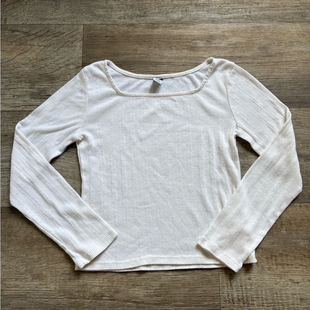 Old Navy Cream Fitted Long Sleeve Tee